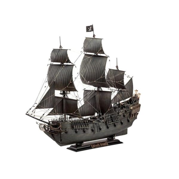 パイレーツ・オブ・カリビアン ブラックパール号 プラモデル 船 模型 ディスプレイ Revell レベル 1/72 海外 おもちゃ